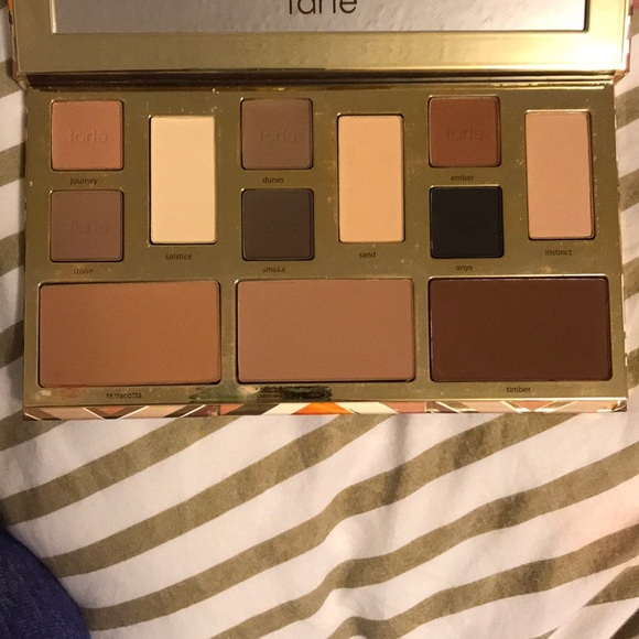 Makeup - Picture 5 of 5